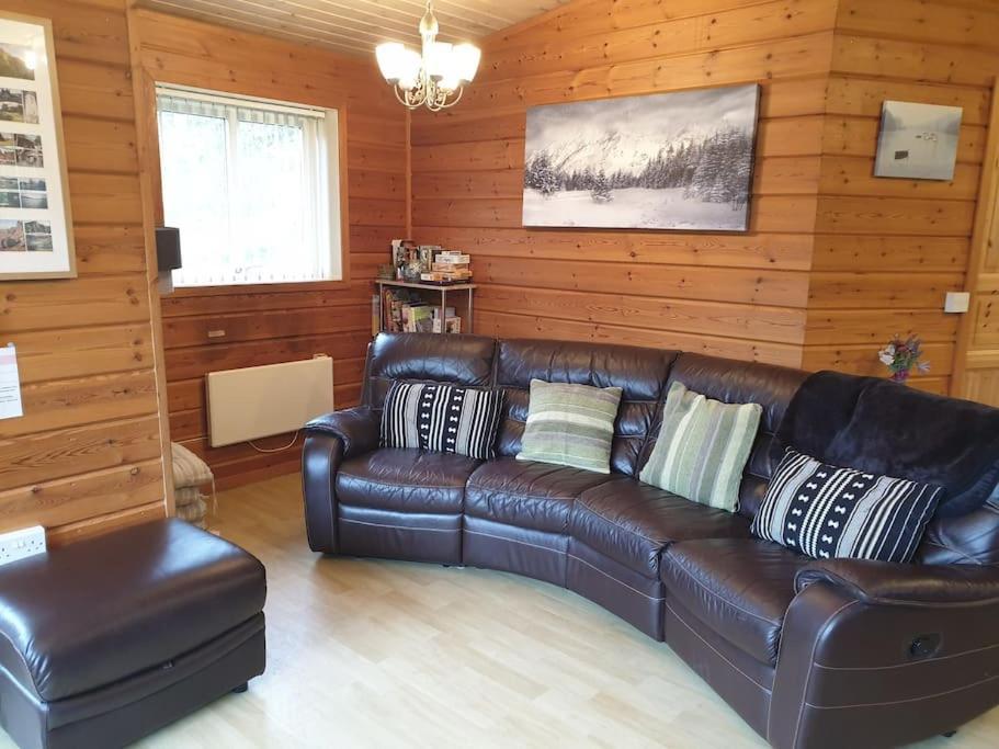 Luxury Peak District Lodge, Hot Tub, Log Burner, Nr Lake Rudyard Εξωτερικό φωτογραφία